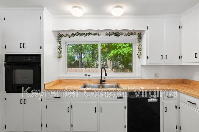 Building Photo - 604 Big Bethel Rd