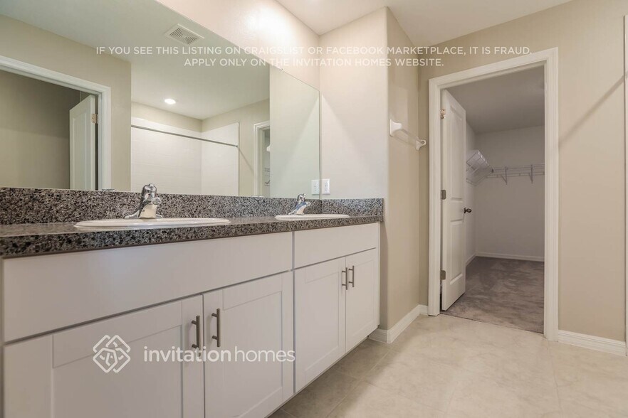 Building Photo - 1882 Crinkle Leaf Ct