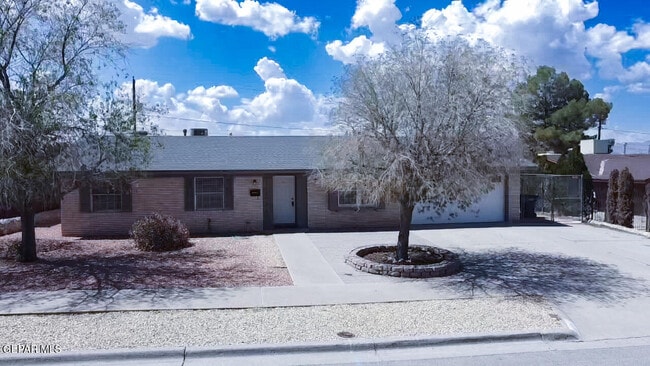 Building Photo - 3311 Drumond Rd