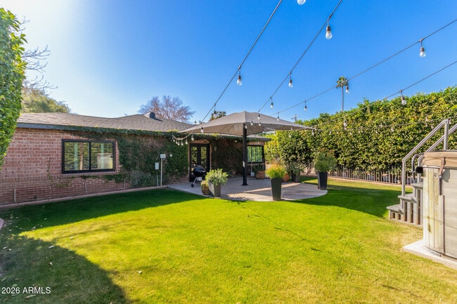 Building Photo - 1519 W Flower Cir N