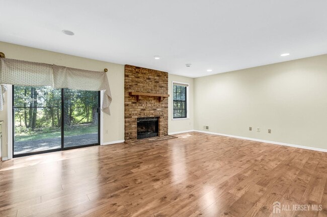 Building Photo - 3604 Springbrook Dr