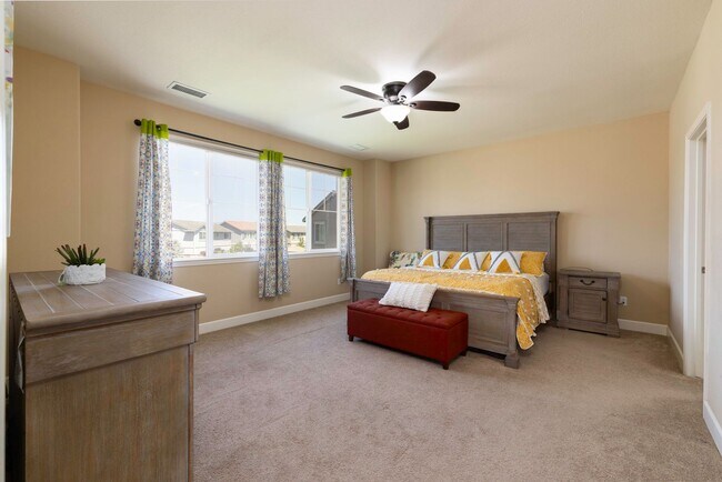 Building Photo - Spacious Home in Damonte Ranch - Large Backyard!