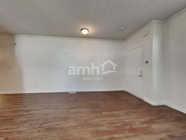 Building Photo - 134 Kimeo Way