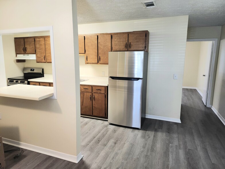 New stainless steel fridge - 5230 Beach Dr