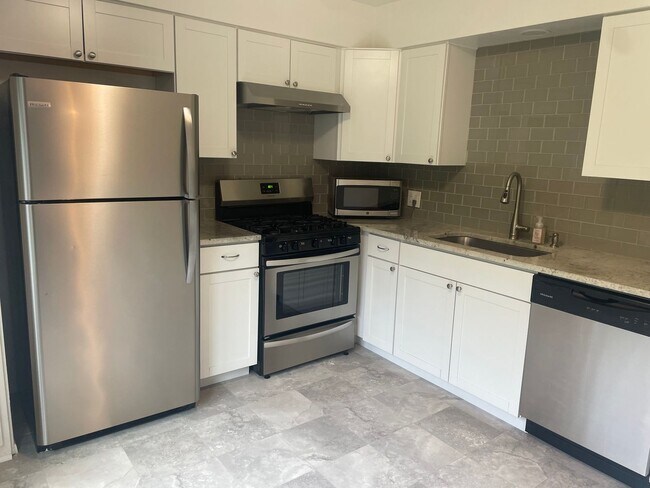 Building Photo - 3236 Bolgos Cir