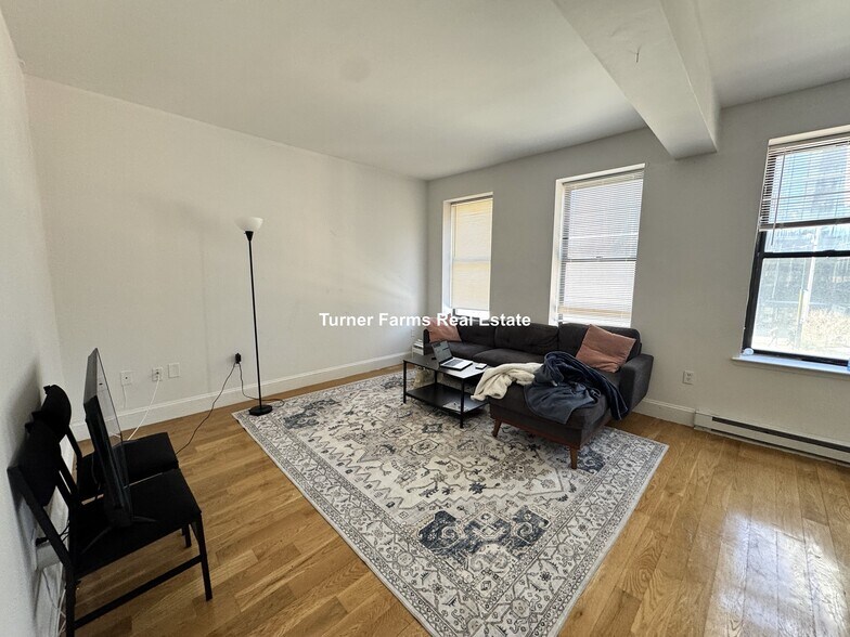 Building Photo - 772 Columbus Ave