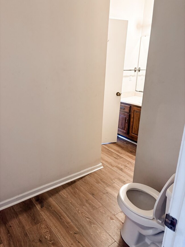 Building Photo - Affordable 2 BR 1 bath home