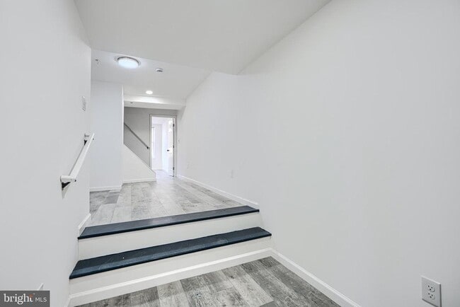 Building Photo - 7 S Carrollton Ave