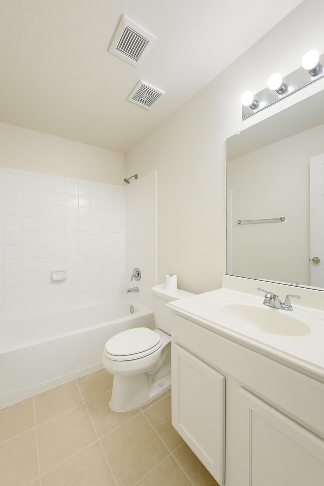 Building Photo - 9414 Glendown Ln