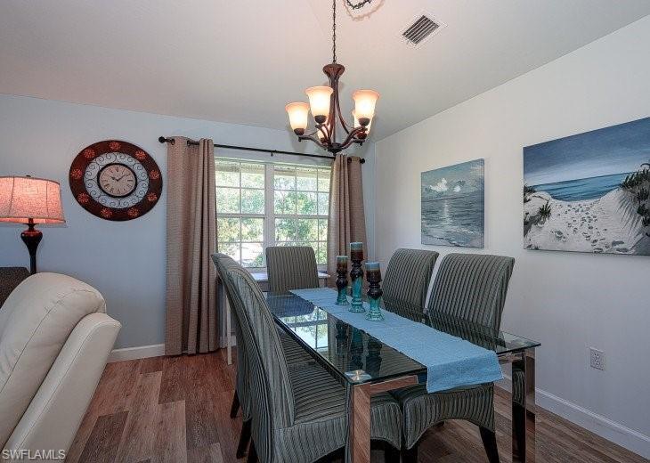 Building Photo - 441 Quail Forest Blvd