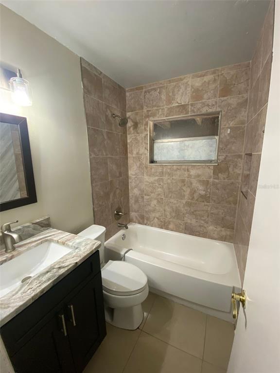 Building Photo - 2605 Pembrook Dr