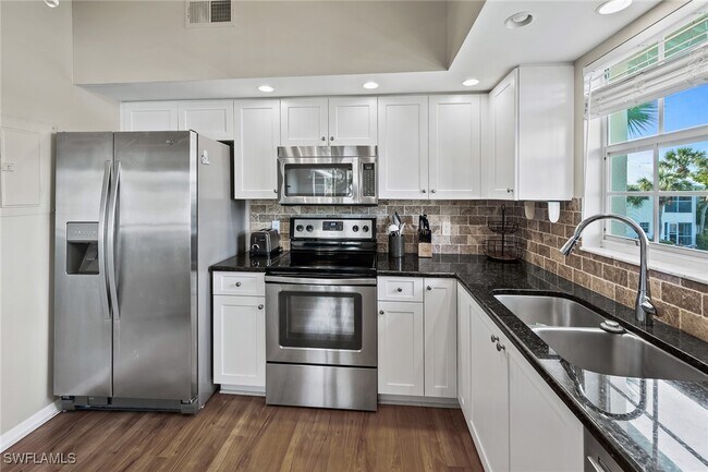Building Photo - 14979 Rivers Edge Ct