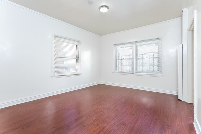 Building Photo - 21 Westminster Ave