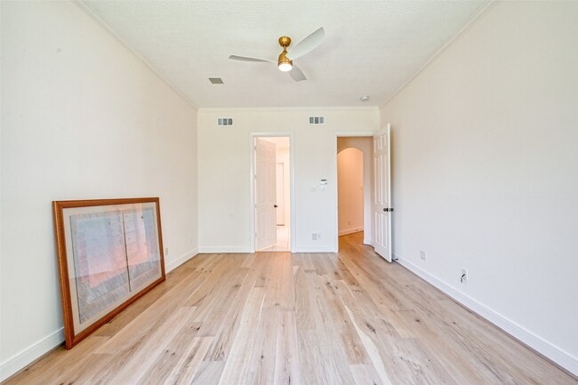 Building Photo - 13719 Ashley Run