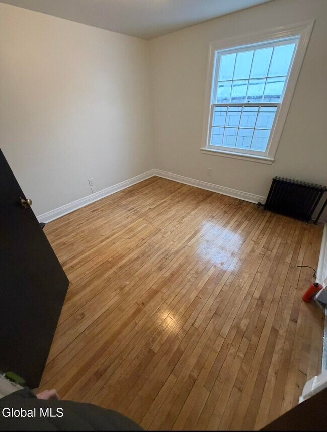 Building Photo - 612 Union St