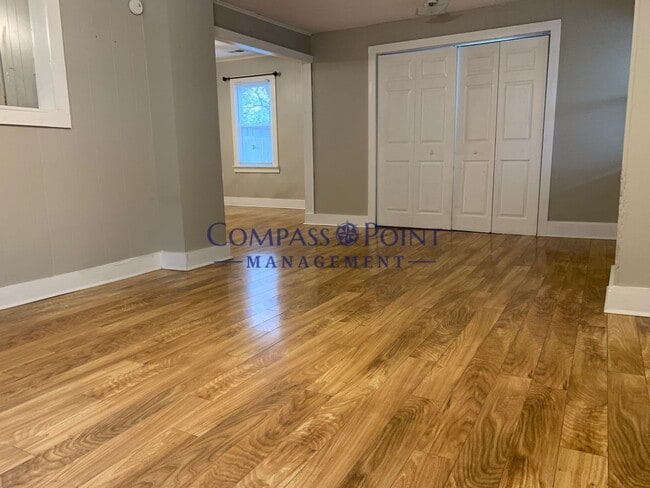 Building Photo - Come and Warm up In Your New Home!