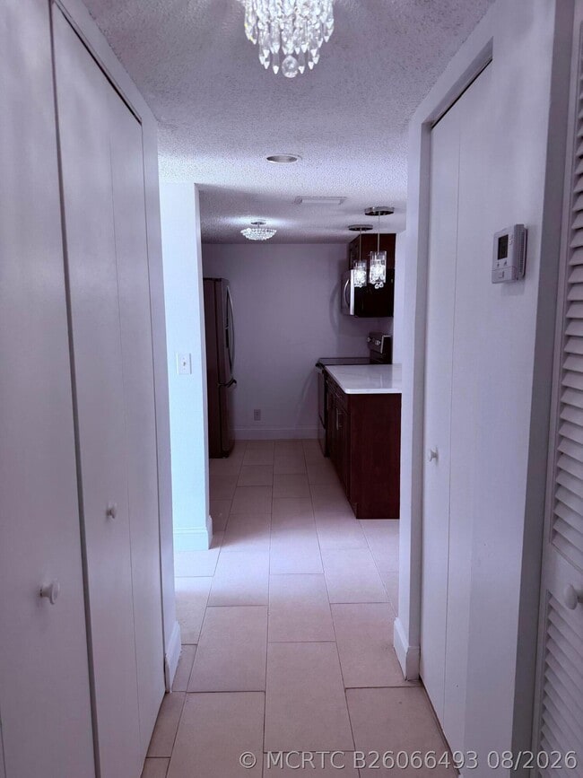 Building Photo - 6347 La Costa Dr
