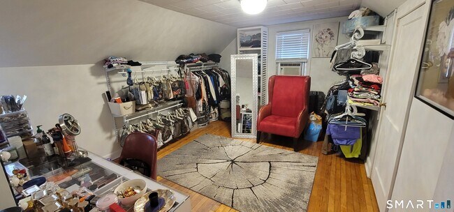 Building Photo - 321 Evers St