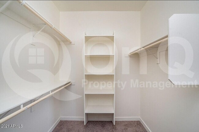 Building Photo - 1443 E Osborn Rd