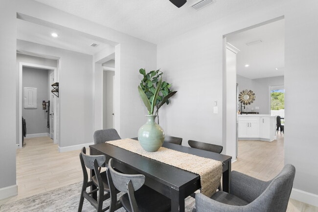 Building Photo - 2612 Leafwing Ct