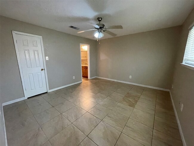 Building Photo - 11503 Sagevalley Dr