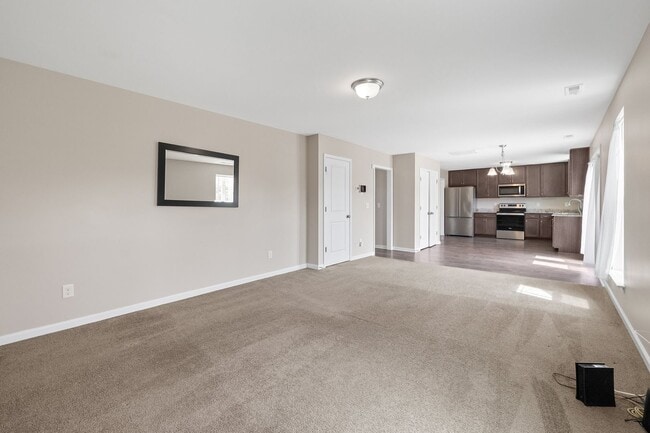 Building Photo - 230 Rosewood Ln
