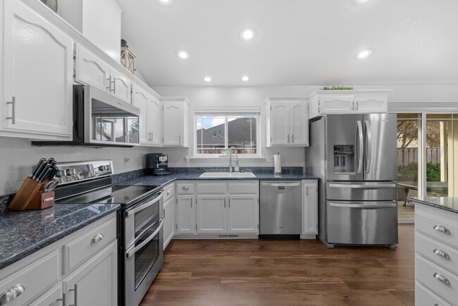 Building Photo - 1234 Pheasant Wy