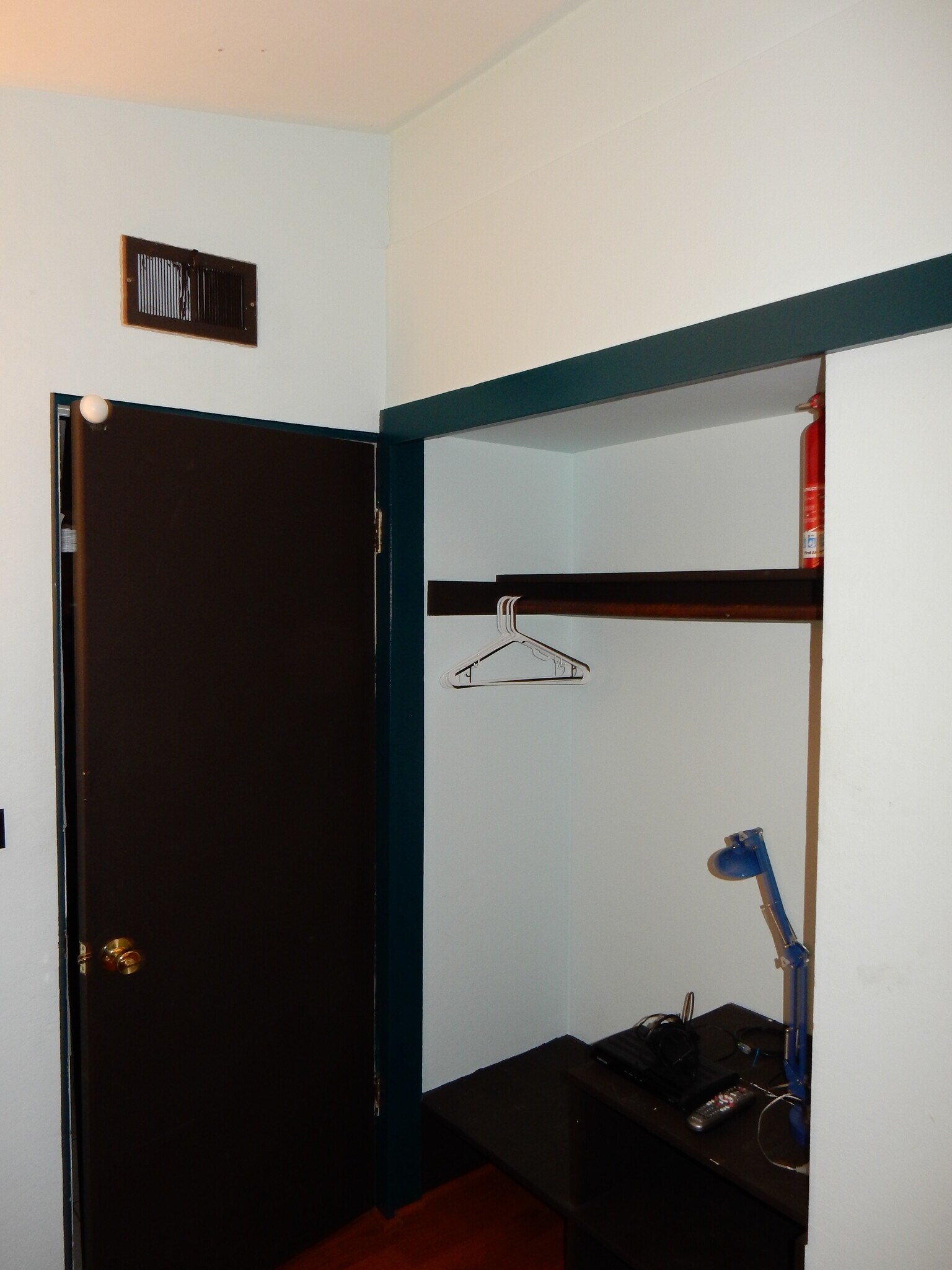 Building Photo - 111 Lorene Cir