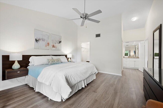 Building Photo - 11863 Wimbledon Cir