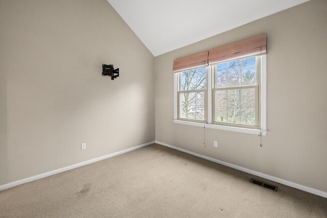 Building Photo - 8852 Thomas Lea Terrace
