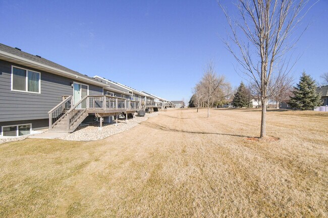 Building Photo - 3616 S Outfield Cir