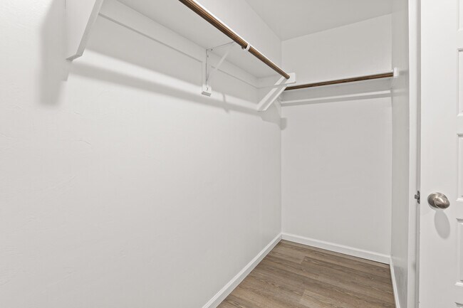 Building Photo - 10413 SW 41st Pl