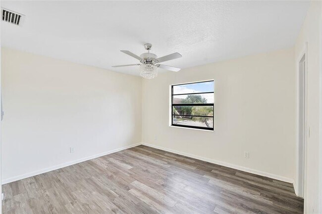 Building Photo - 3303 Kirk Rd
