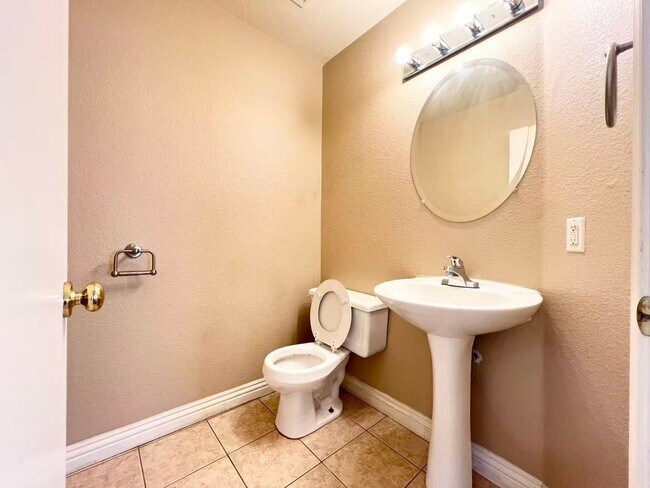 Building Photo - 9617 Marigny Ct