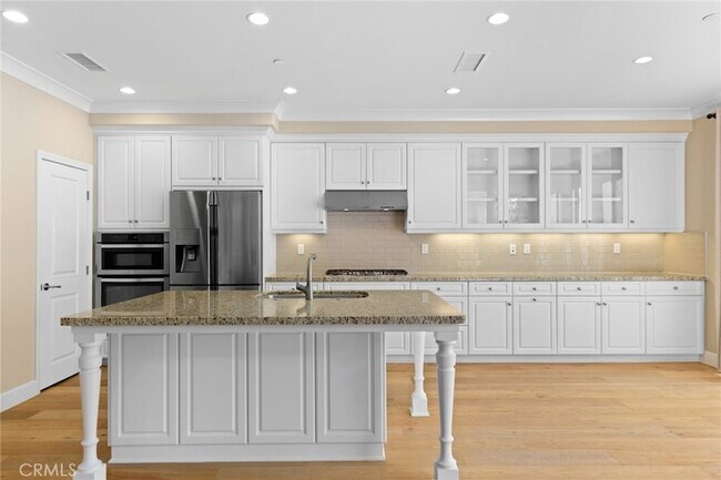 Building Photo - 81 Lupari
