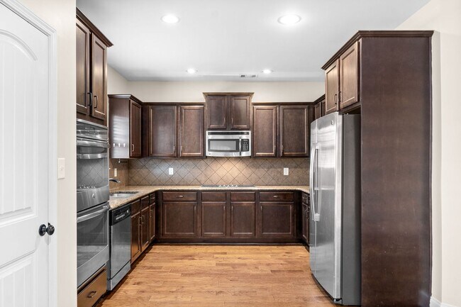 Building Photo - 2976 McManus Cir