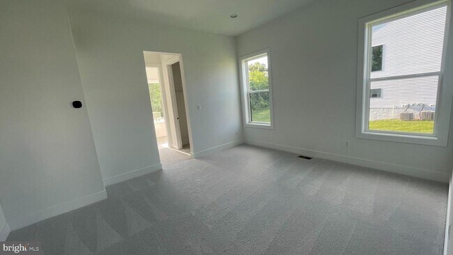 Building Photo - 24827 Yellow Poplar Pl