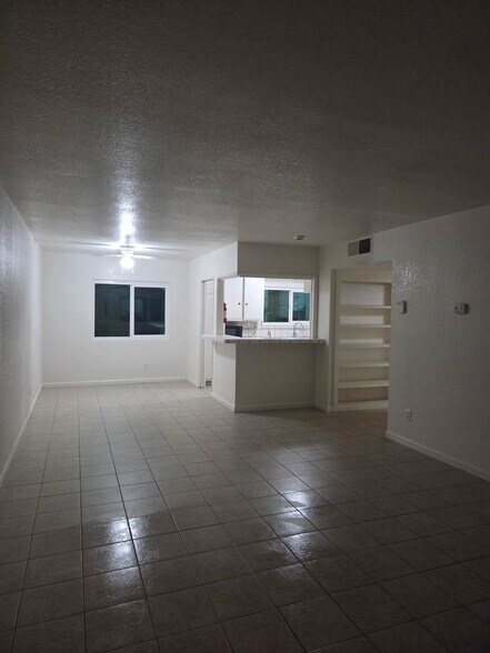 Building Photo - 1341 W Avenue J4