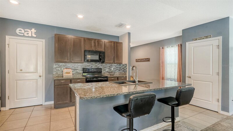 Building Photo - 5206 Willow Breeze Wy