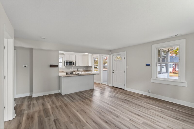 Building Photo - 3517 Brighton St