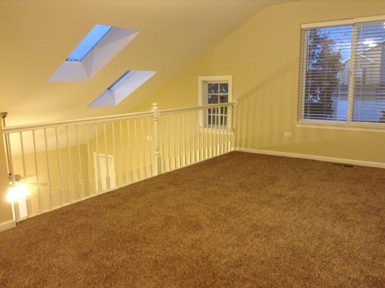 Building Photo - 7003 Pyramid Dr