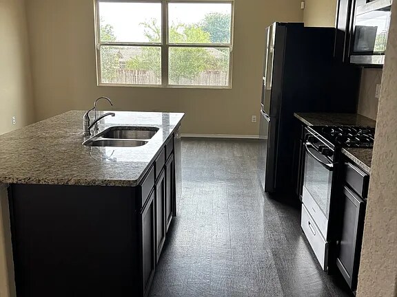 Building Photo - 6026 Galena Rock