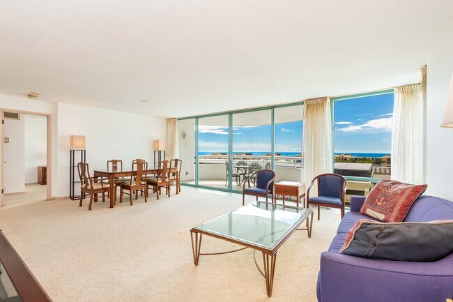 Building Photo - 1341 Kapiolani Blvd