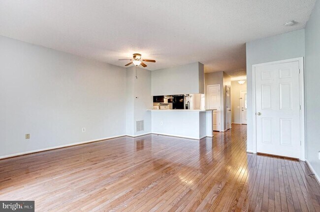 Building Photo - 12111 Wedgeway Pl