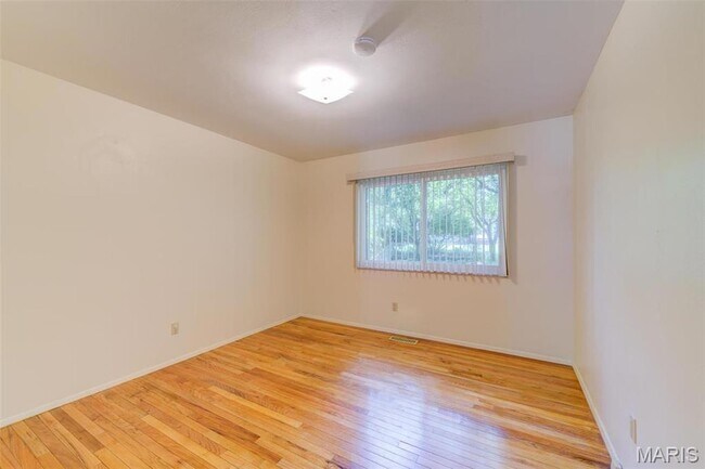 Building Photo - 1853 Burlewood Dr
