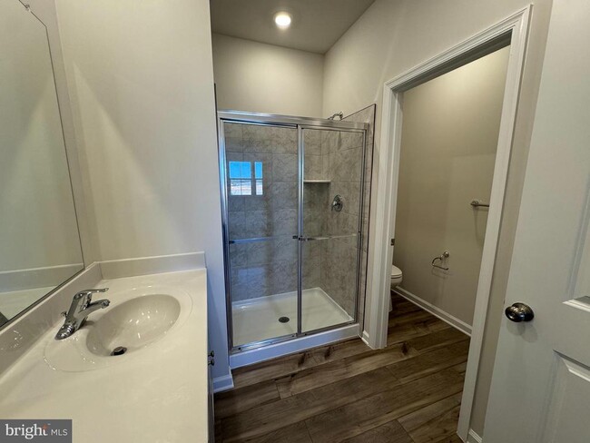 Building Photo - 51 Trout Lily Dr