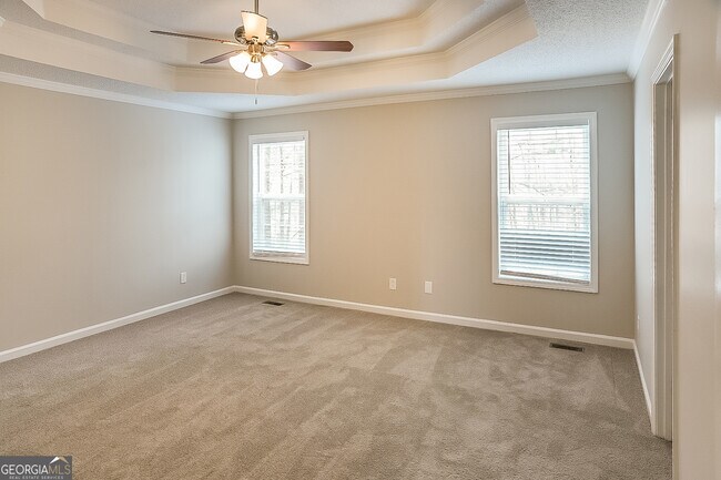 Building Photo - 100 Creekside Cir
