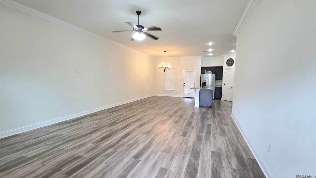 Building Photo - 1346 Hickory Creek Dr