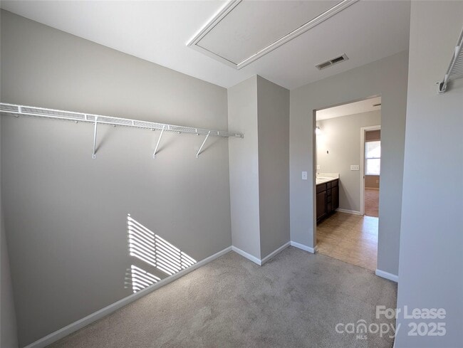 Building Photo - 10814 Derryrush Ave