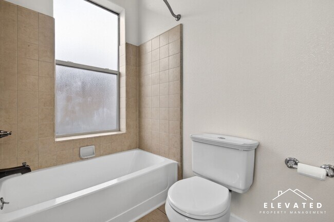 Building Photo - 1040 Campoy St